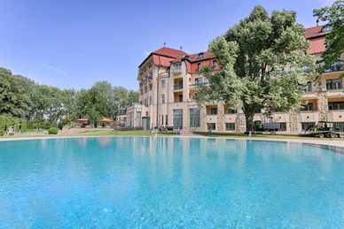 Thermia Palace EnsanaHealth Spa Hotel Slovakia